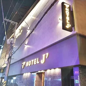 2* 호텔 J7